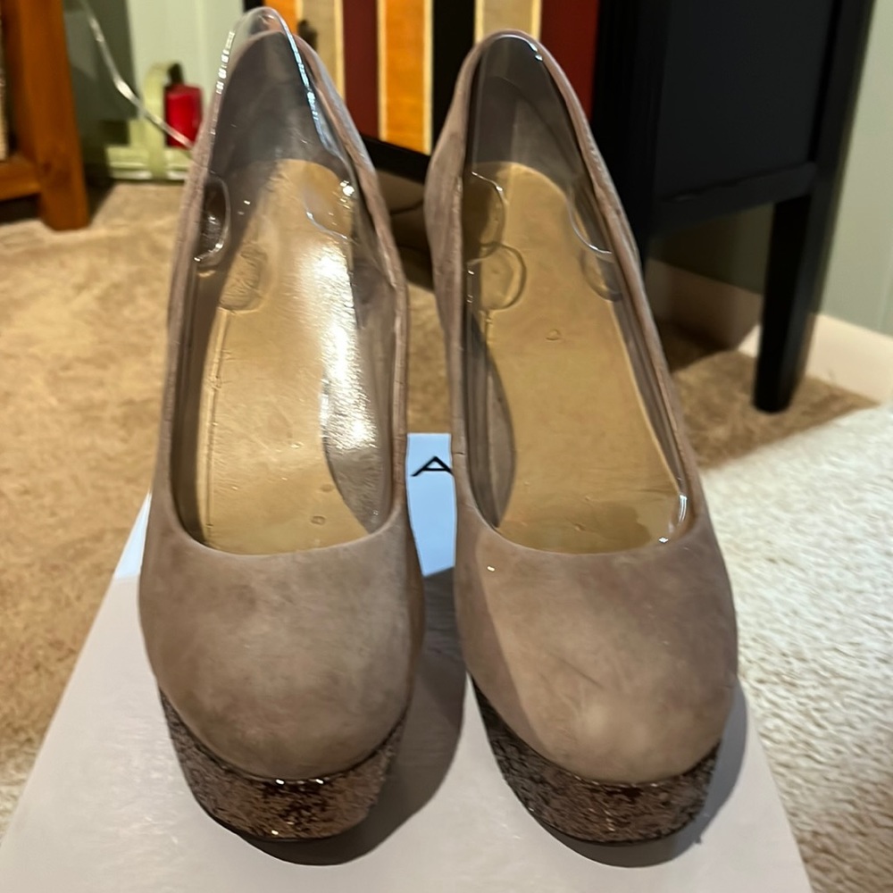 Aldo wedges, size 40